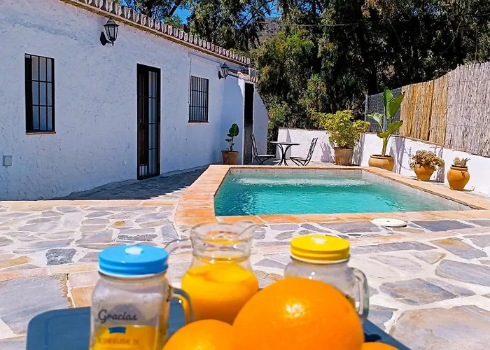 Cortijo Eucalipto 2 *