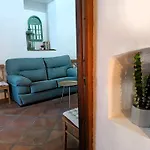 Cortijo Eucalipto 2 *